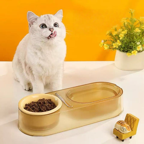 Image of a cat by SOFT ZOO Chubby Mixing Spoon and Bowl Set - Pets Villa. 