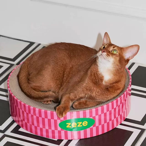 Sweet Candy variant image of ZEZE Basics Crater Scratcher - Pets Villa. 